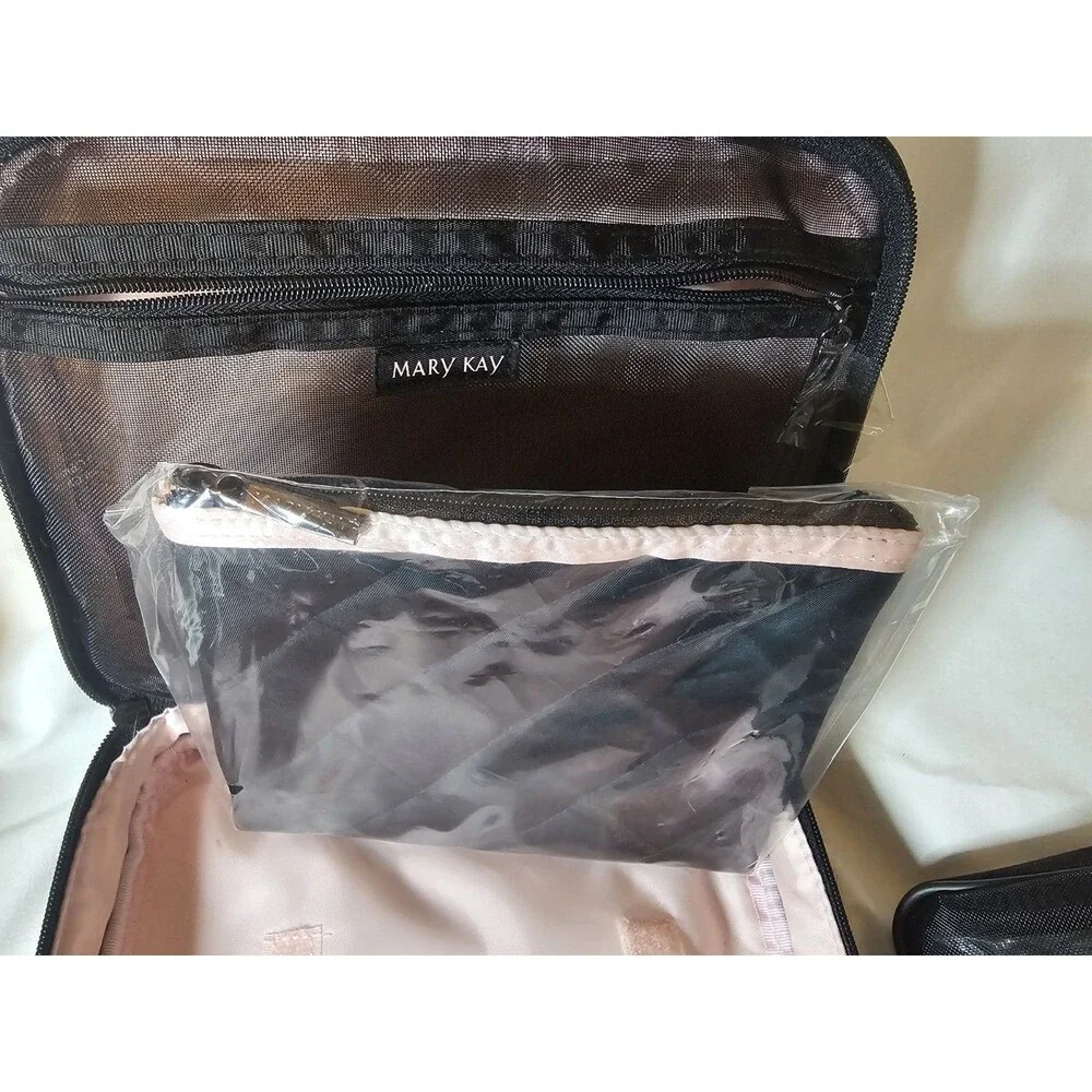 New Old Stock Mary Kay 4 Piece Cosmetics Bags